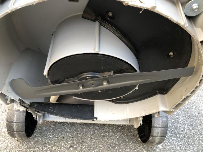 芝刈機 HRE370 写真７