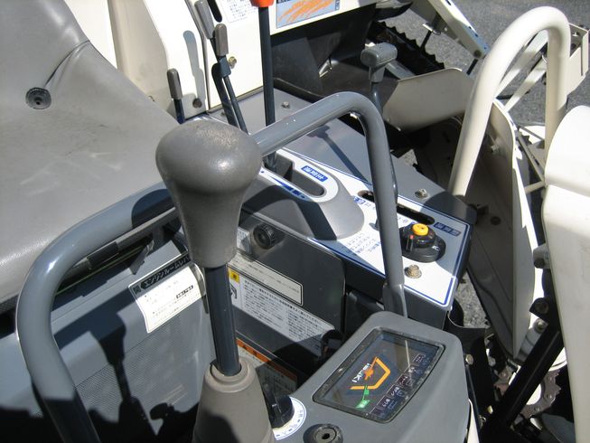 コンバイン HVA211G-EZKHWC 写真７