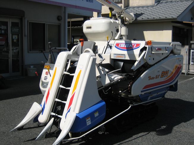 コンバイン HVA211G-EZKHWC 写真２