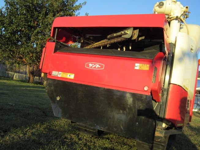 コンバイン AJ216 写真４