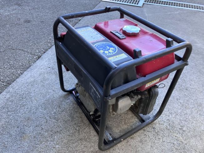 発電機 EB23 写真３