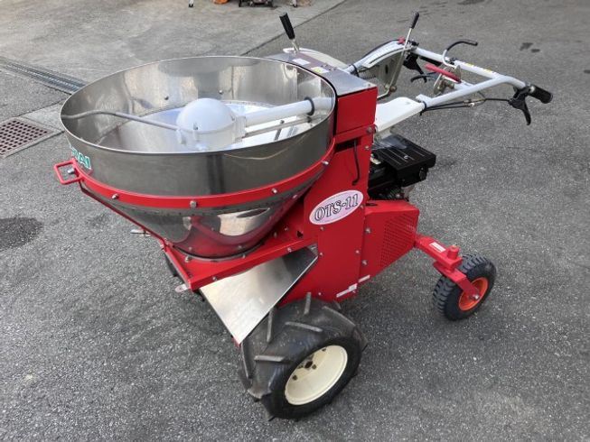 散布機 OTS-11 写真２