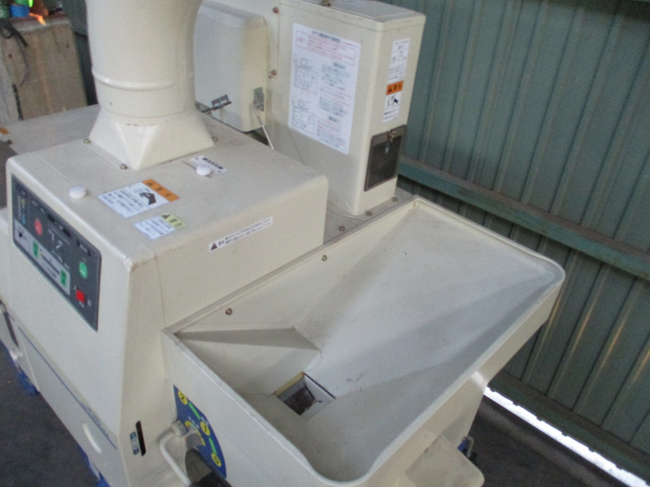 籾摺機 NPS350DXA（3） 写真４