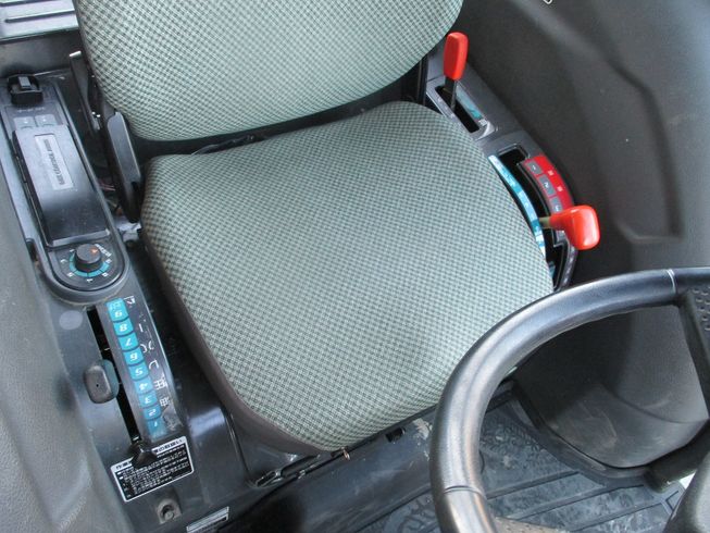 トラクター KL300D 写真５