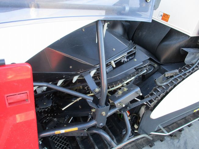 コンバイン GC335V 写真８