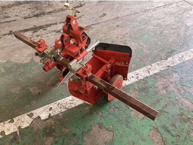 トラクター アタッチメント パーツ 不明 写真２