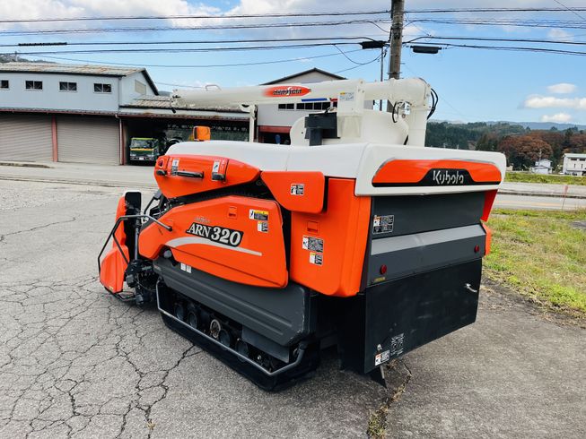 コンバイン ARN320-GDXW 写真４