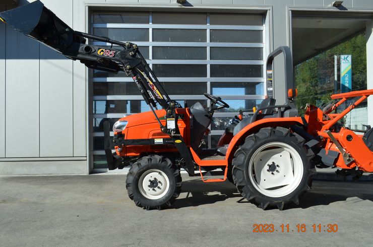 トラクター CTX187(ｸﾎﾞﾀKB185) 写真３