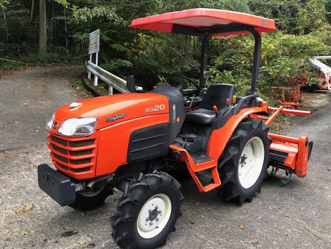 トラクター KB20F 写真２