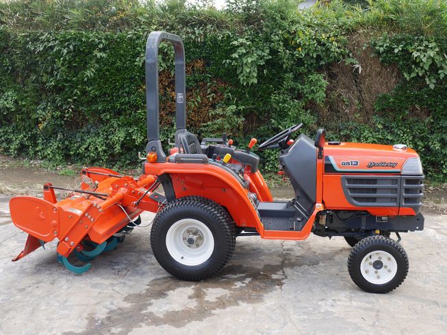 トラクター GB13 写真２