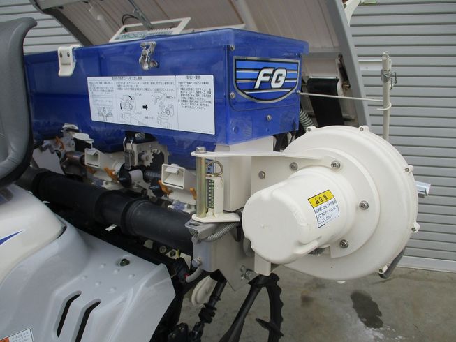 田植機 PQZ4-DULF 写真７