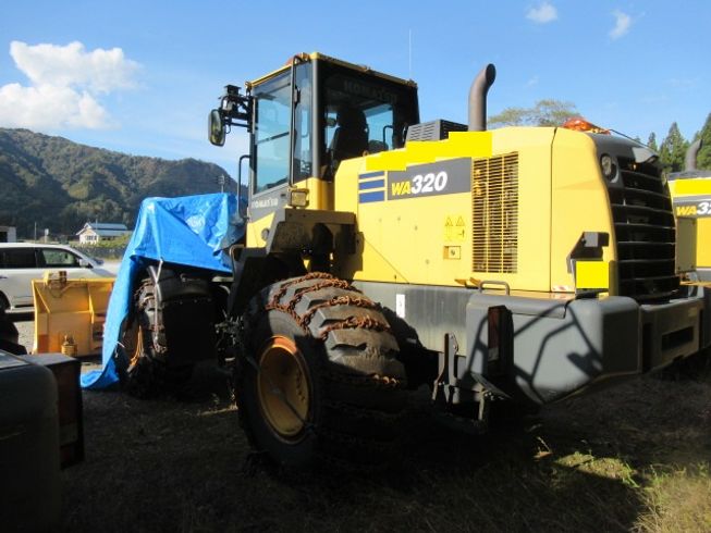 ホイールローダー/タイヤショベル WA320-7 写真２
