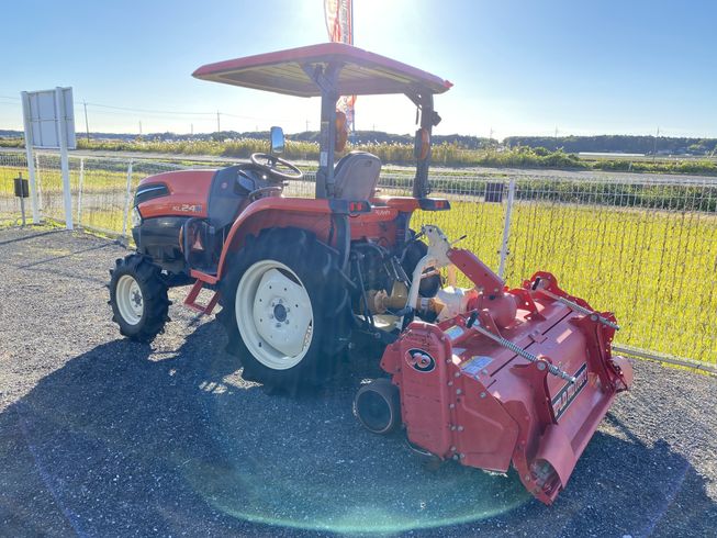 トラクター KL24RFMANPP 写真３
