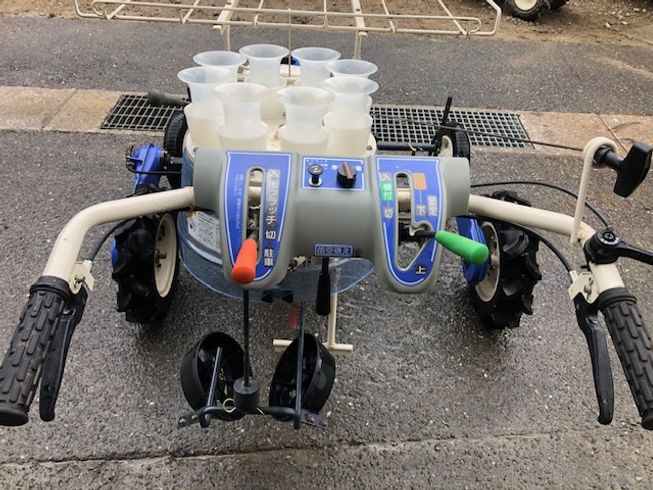 野菜移植機 PVH1-120WLG 写真６