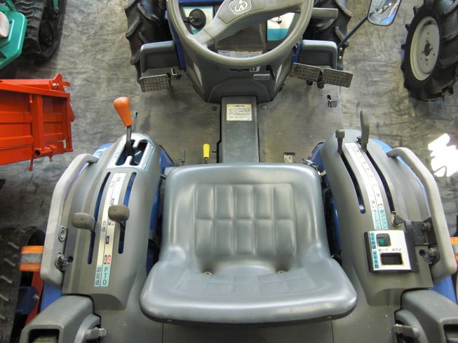 トラクター THS20-KXZA3V 写真３