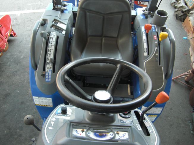 トラクター TQ13-KXA1 写真２