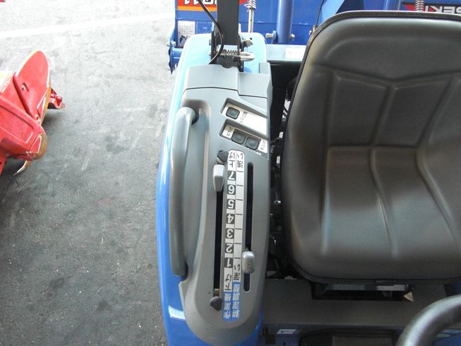 トラクター TQ13-KXA1 写真４