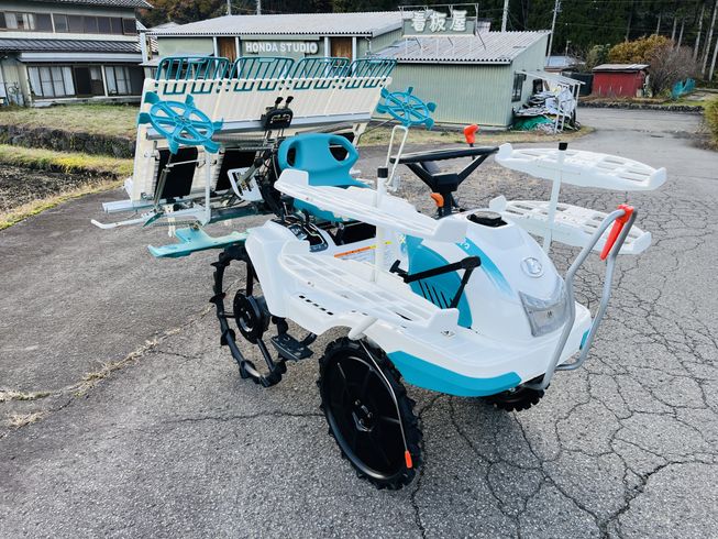 田植機 EP4 写真２