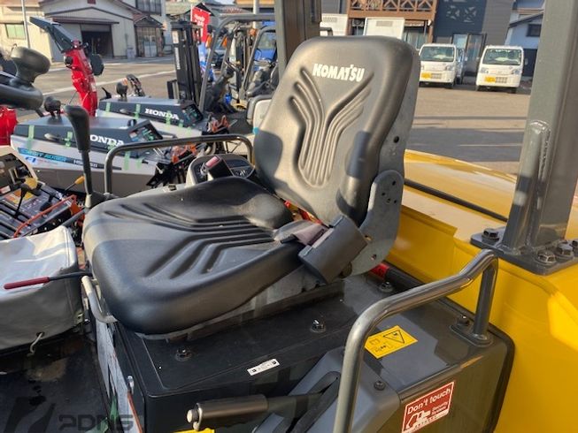 ホイールローダー WA30-6E０ 写真３