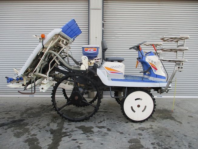 田植機 PZ50-HVRLF 写真３