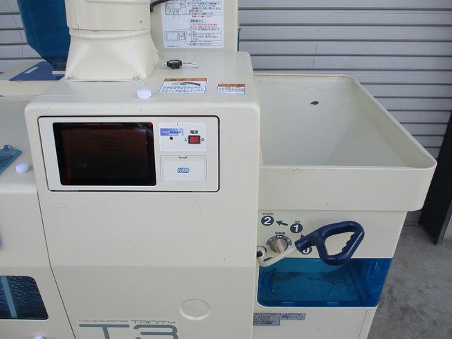 籾摺機 TRZ300AX 写真４