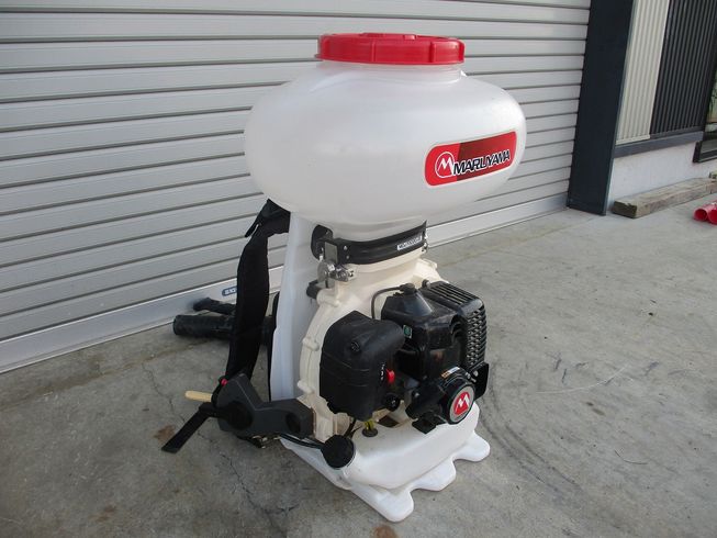 背負動力散布機 MDJ7000G 写真３