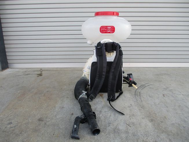 背負動力散布機 MDJ7000G 写真５