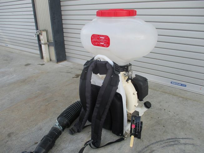 背負動力散布機 MDJ7000G 写真６