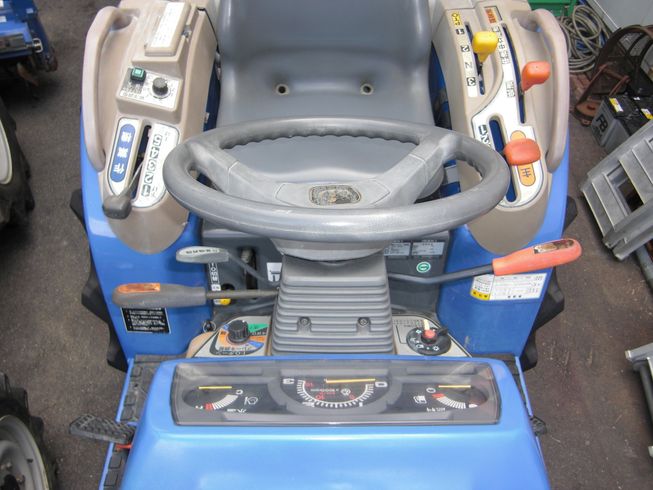 トラクター TH253GQ-A15VD　ノークラッチ 写真２