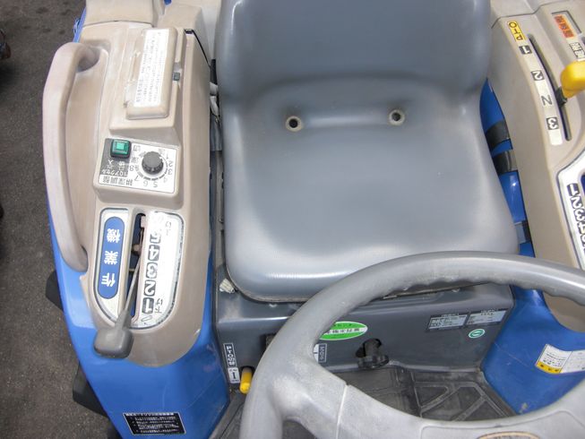 トラクター TH253GQ-A15VD　ノークラッチ 写真４