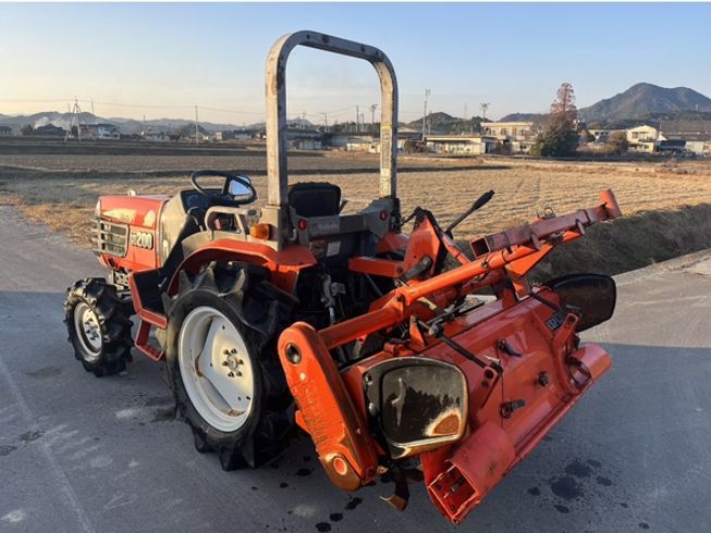 トラクター GB200 写真４