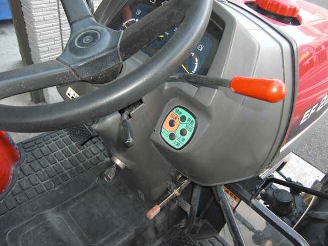 トラクター EF224 VUKS5+2m40cmウィングハロー付 写真６