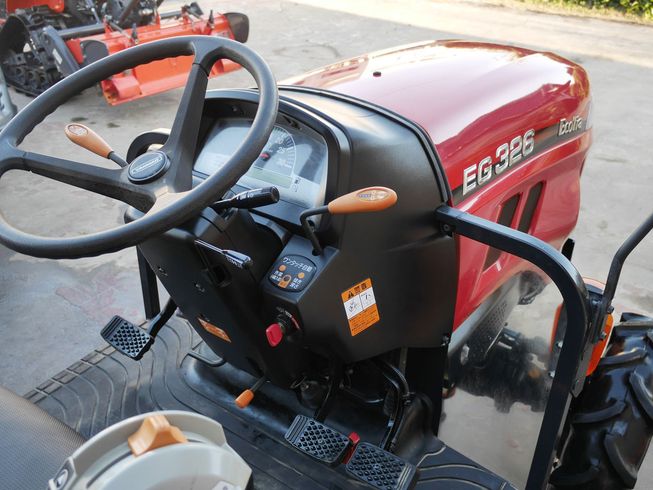 トラクター EG326 写真６