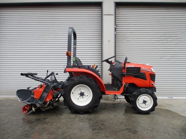 トラクター JB13X-BSMA 写真３