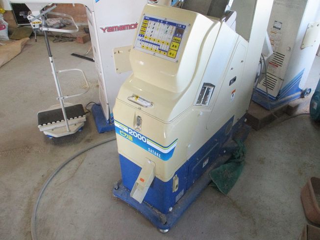 色彩選別機 FGS2000 写真４