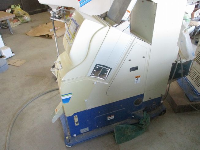 色彩選別機 FGS2000 写真６