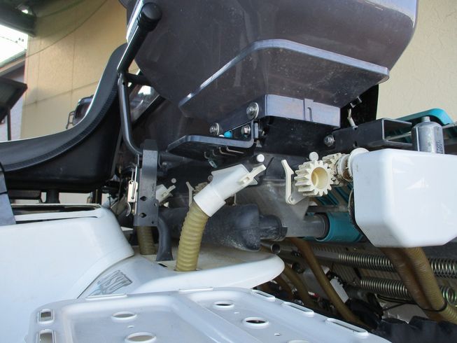 田植機 NSU67 写真５