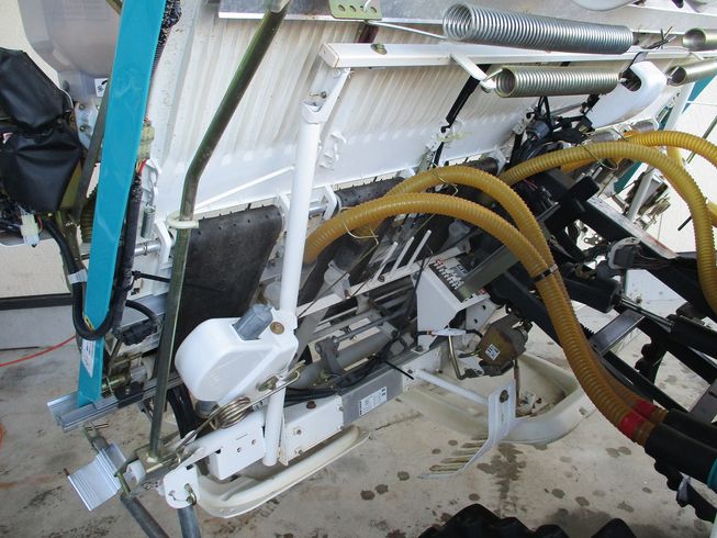 田植機 NSU67 写真６