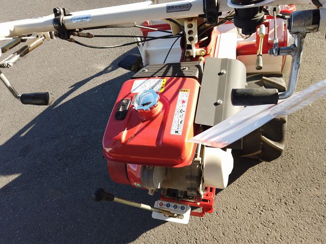 草刈機 ☆新春SALE☆　動画有 整備済　ナイフ(刃)・タイヤ新品♪　HR662 写真９