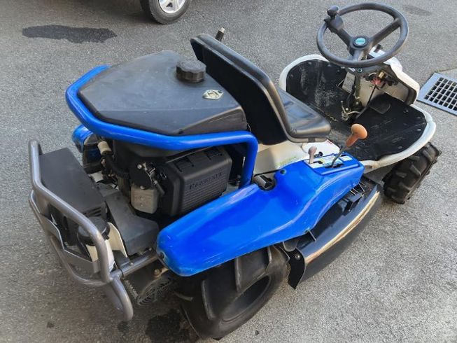 草刈機 ARM88 写真３