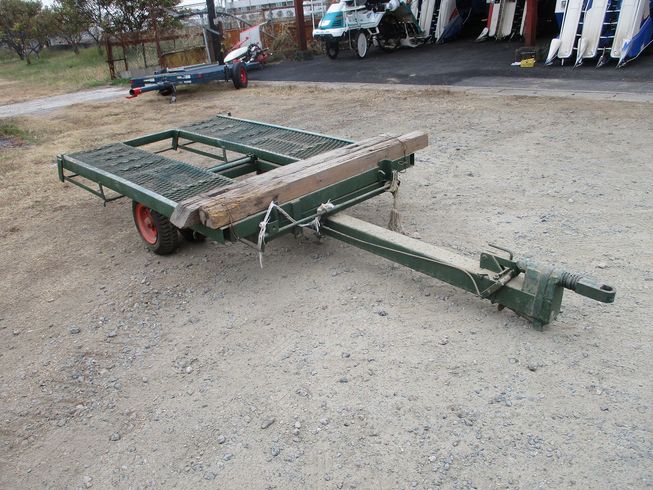 トレーラー 不明 写真２