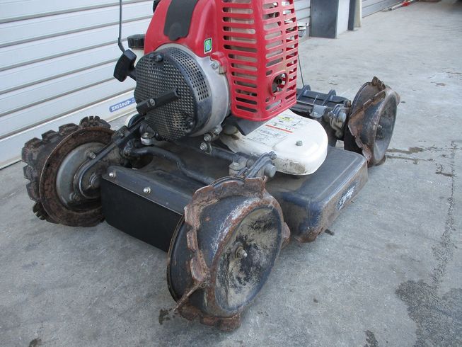 畦草刈機 AZ852F 写真９