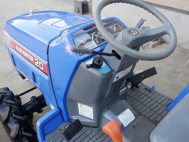 トラクター TH20B 写真５