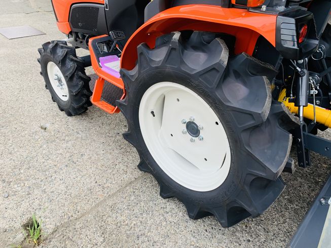 トラクター NB21SP-MARF14 写真９