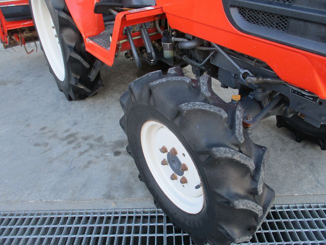 トラクター GB180（F） 写真６