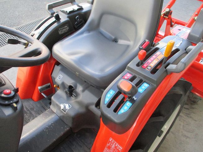 トラクター GB135 写真７