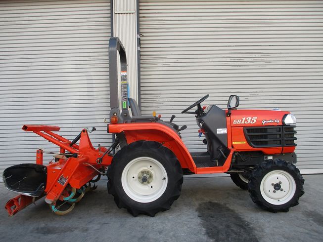 トラクター GB135 写真４