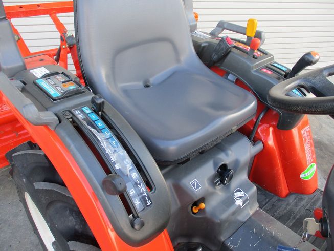 トラクター GB135 写真６