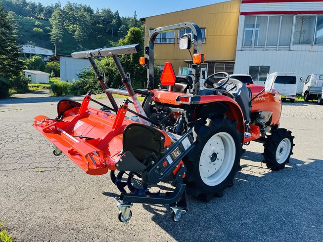 トラクター FT240SP-FMAQF5SC 写真４