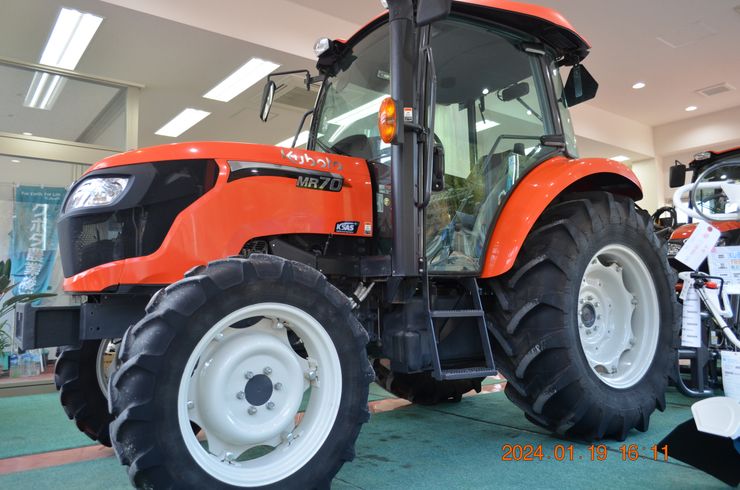 トラクター MR70QMAXUER1 写真２